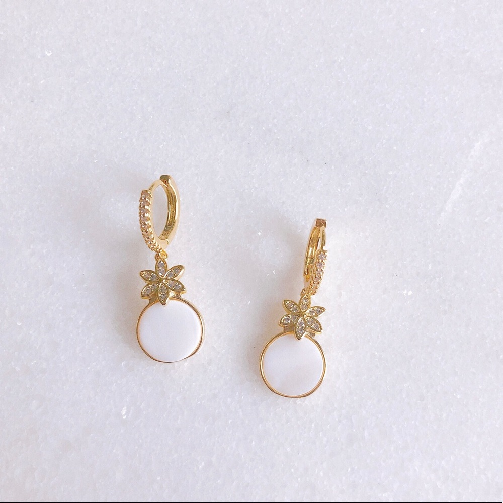 S925 flower hoop earrings
